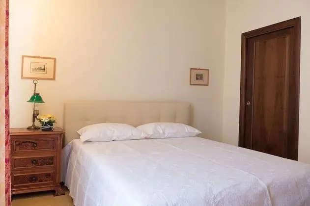 Royal Tek Büyük Yataklı Oda