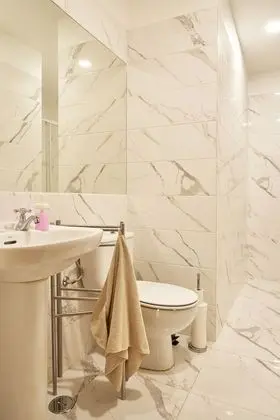 Standard Tek Büyük Yataklı Oda, Ortak Banyo