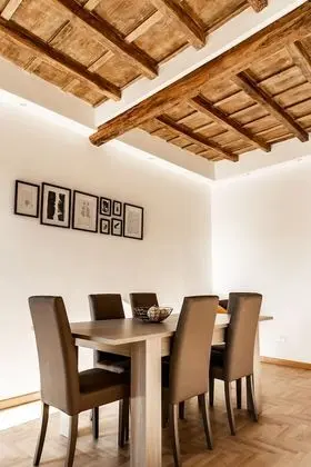 Deluxe Tek Büyük Yataklı Oda, 1 Büyük (Queen) Boy Yatak, Şehir Manzaralı (Cappellari)