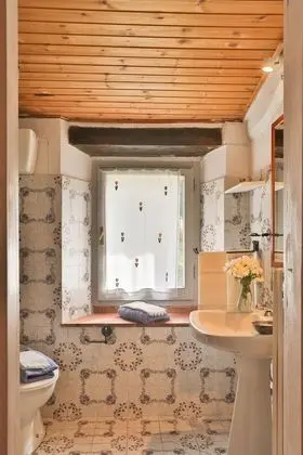 Traditional Tek Büyük Yataklı Oda