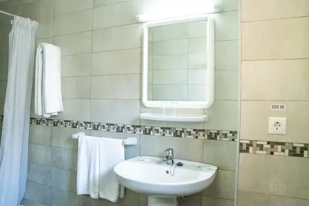 Tek Büyük veya İki Ayrı Yataklı Oda