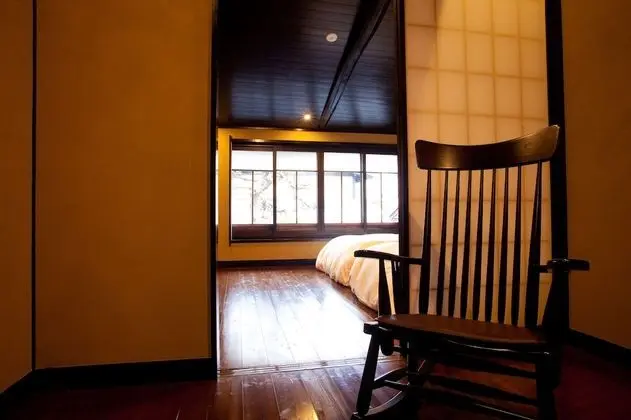 Sıra Ev (CAMPTON Nishijin 10 Arima)