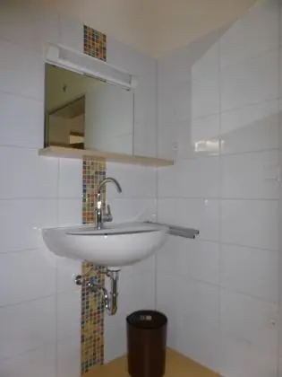 Basic İki Ayrı Yataklı Oda, Ortak Banyo