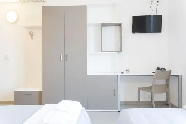 Tek Büyük veya İki Ayrı Yataklı Oda