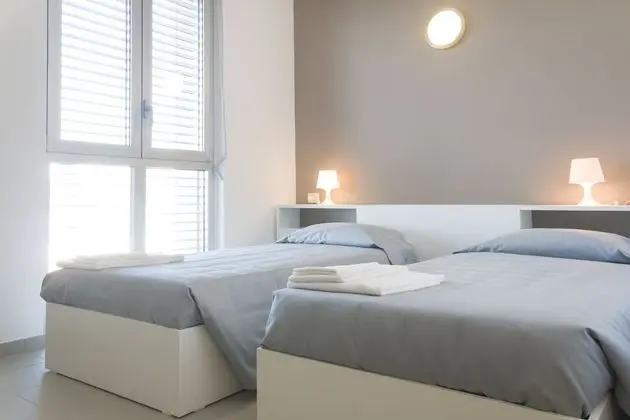 Tek Büyük veya İki Ayrı Yataklı Oda