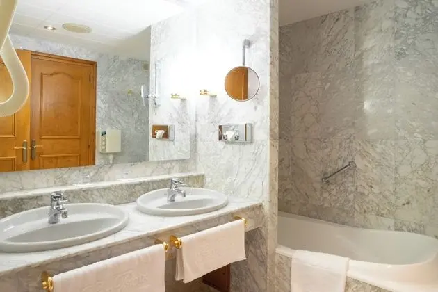 Grand Oda, Sıcak Su Küveti, Vadi Manzaralı (2 people)