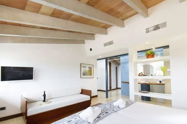 Deluxe Suite, Jetted Tub, Sea View