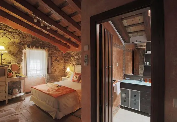 1 Çift Kişilik Veya 2 Tek Kişilik Yatak Superior