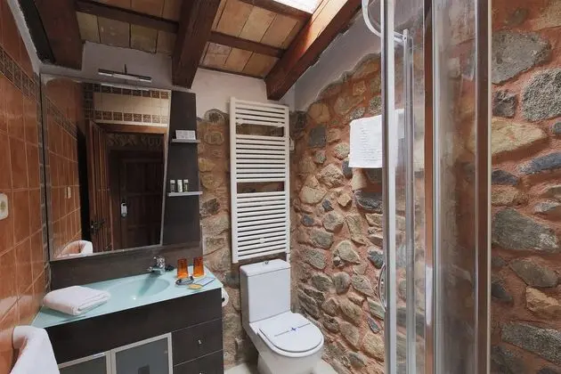 1 Çift Kişilik Veya 2 Tek Kişilik Yatak Superior