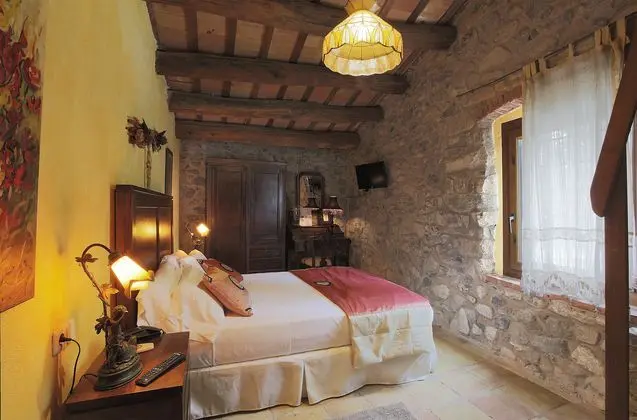 1 Çift Kişilik Veya 2 Tek Kişilik Yatak Superior