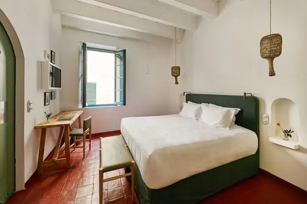 Double Petite Room with spa access