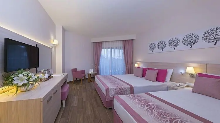 Üç Kişilik Oda