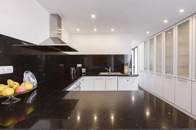 Villa, 4 Yatak Odası (Villa Moderna con Piscina)