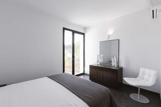 Villa, 4 Yatak Odası (Villa Moderna con Piscina)