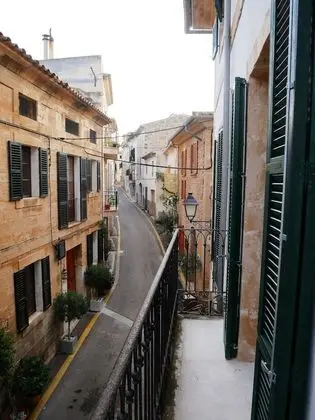 Junior Oda, Balkon