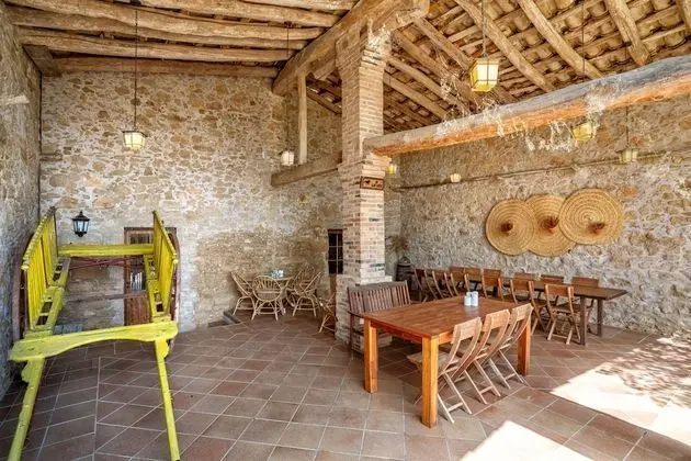 Romantic Tek Büyük Yataklı Oda, Bahçeli
