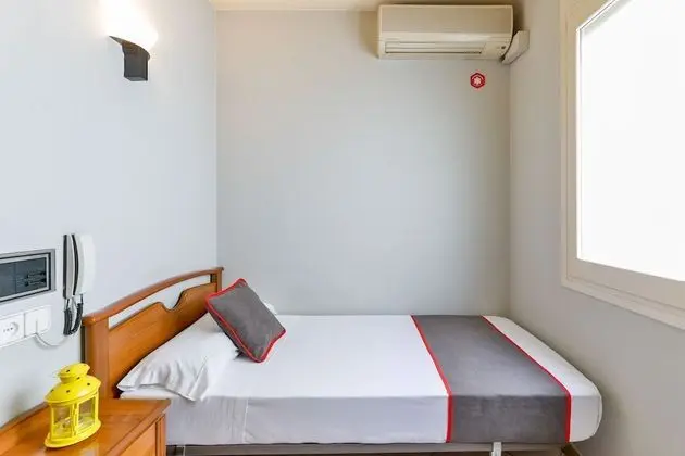Tek Kişilik Oda, 1 Tek Kişilik Yatak