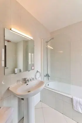 Üç Kişilik Oda, 3 Tek Kişilik Yatak