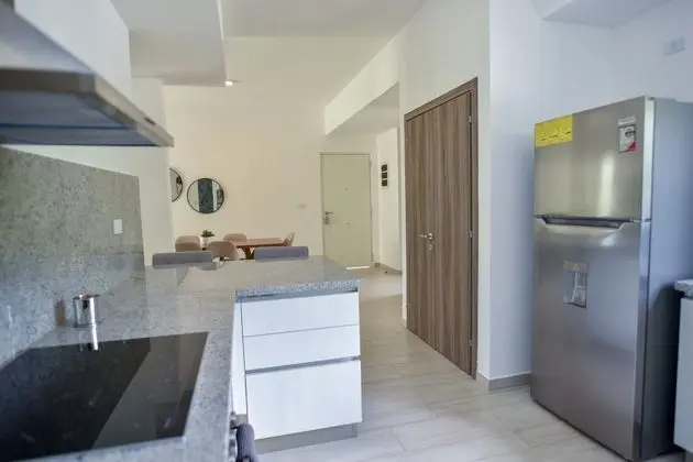 2 BR Apt - Garden 101