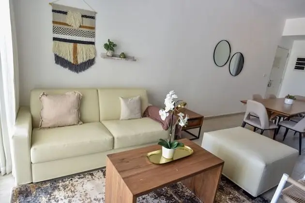 2 BR Apt - Garden 101