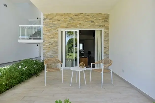 2 BR Apt - Garden 101