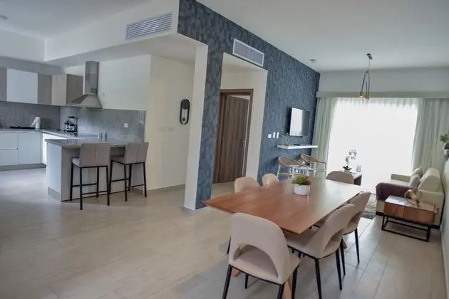 2 BR Apt - Garden 101
