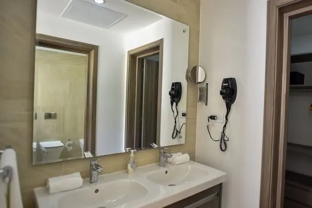 2 BR Apt - Garden 101