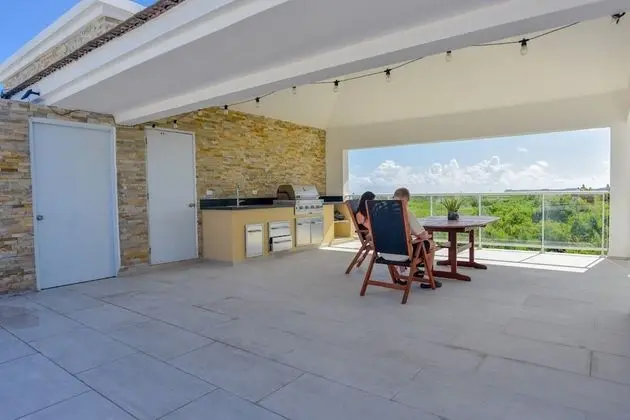 2 BR Apt Rooftop - 307