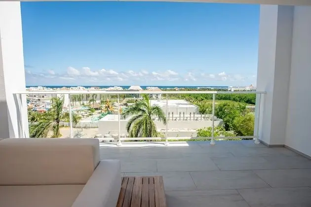 2 BR Apt Rooftop - 307