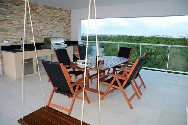 2 BR Apt Rooftop - 307