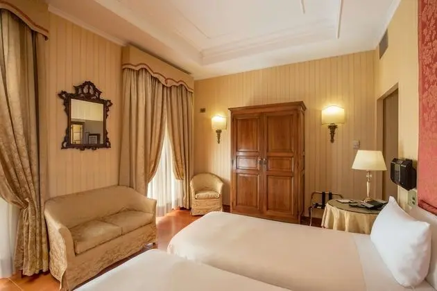 Standard Oda, 2 Tek Kişilik Yatak, Sigara İçilebilir