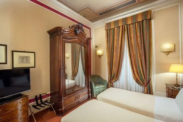 Standard Oda, 2 Tek Kişilik Yatak, Sigara İçilebilir