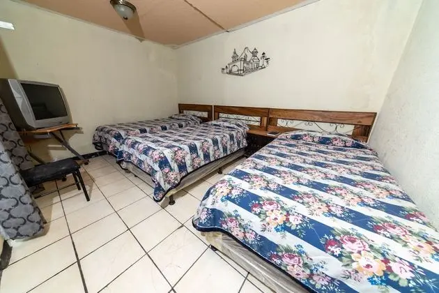 Basic Üç Kişilik Oda, 3 Tek Kişilik Yatak