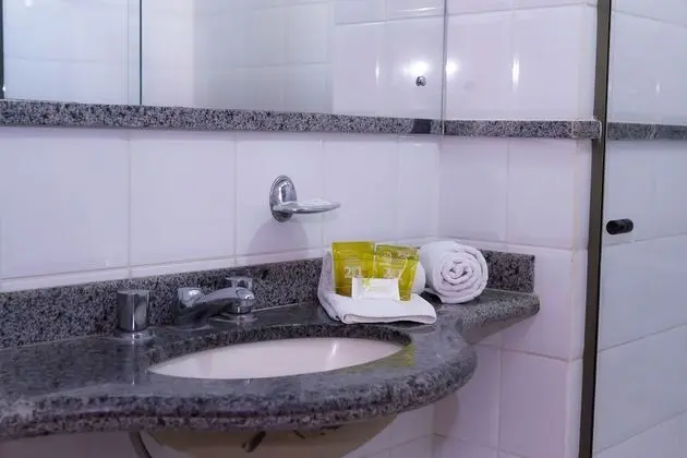 Traditional Tek Büyük Yataklı Oda