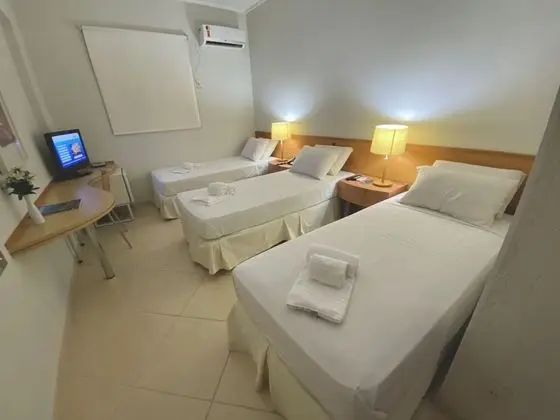 Üç Kişilik Oda