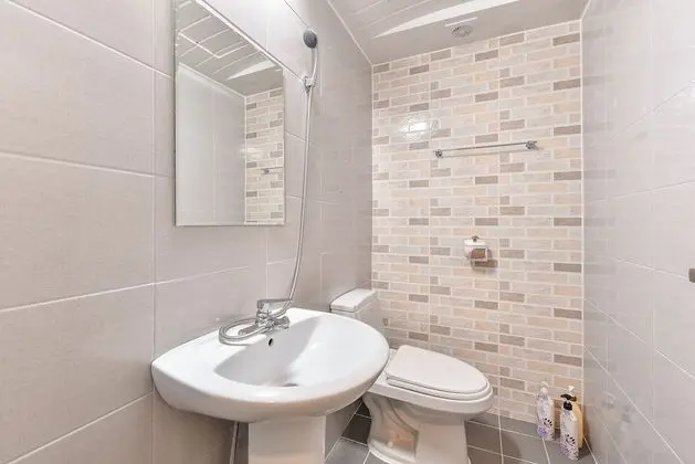 Tek Büyük Yataklı Oda (A)