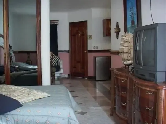 Oda, 1 Çift Kişilik Yatak