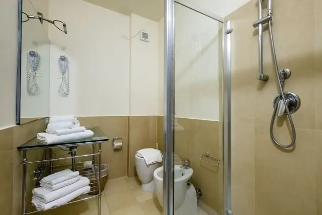 Standard Apart Daire, 2 Yatak Odası, Küçük Mutfak