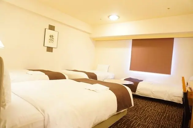 Dört Kişilik Oda, Sigara İçilebilir (with 1 Extrabed)