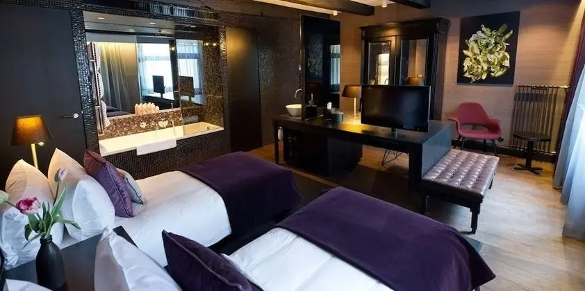 Deluxe Tek Büyük Yataklı Oda