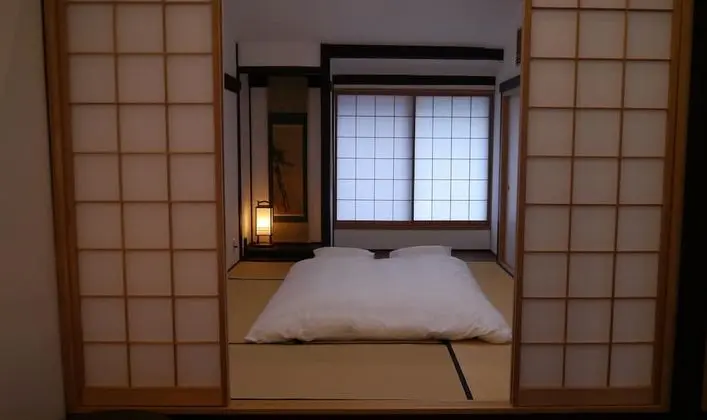 Traditional Ev (Japanese, Entire House)