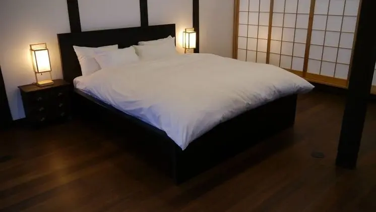 Traditional Ev (Japanese, Entire House)