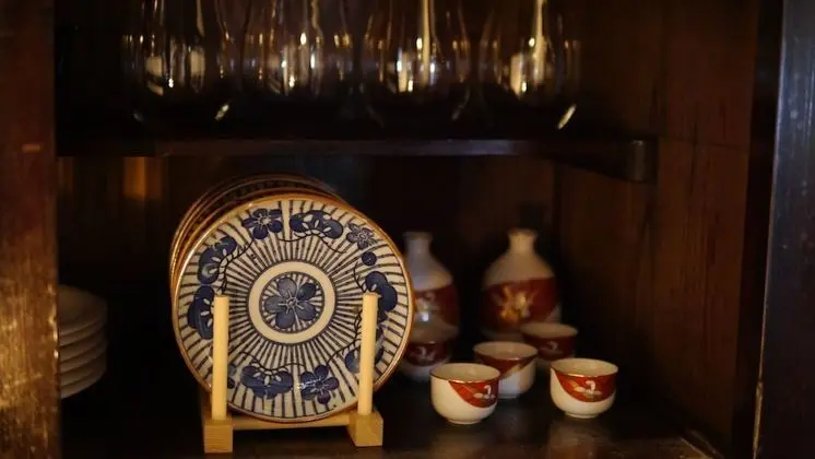Traditional Ev (Japanese, Entire House)