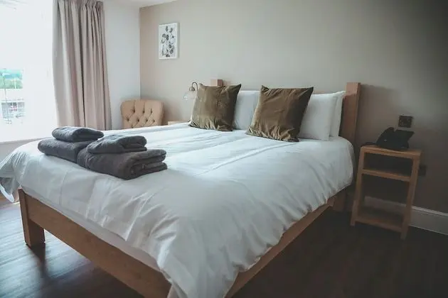 Comfort Tek Büyük Yataklı Oda