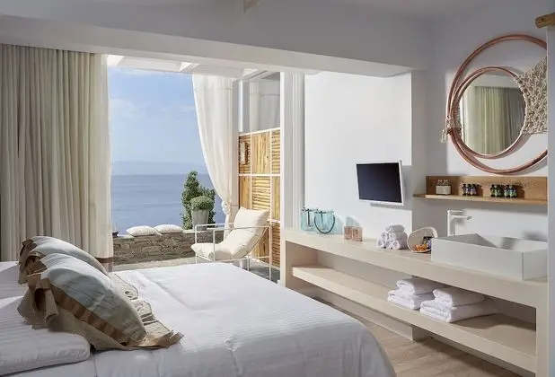 Deluxe Tek Büyük Yataklı Oda, Deniz Manzaralı, Zemin Kat