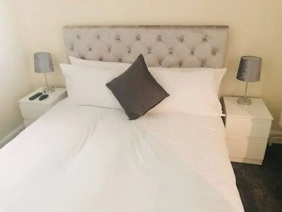 Ev
