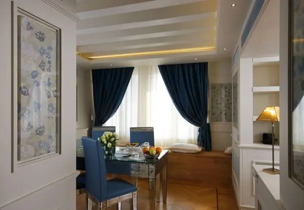 Deluxe Süit (St. Mark View)