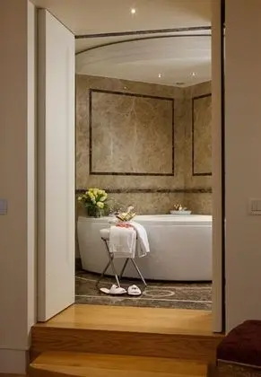 Deluxe Süit (St. Mark View)