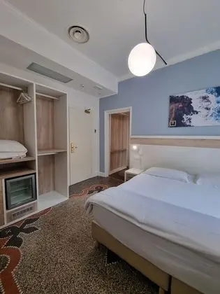 Classic Üç Kişilik Oda