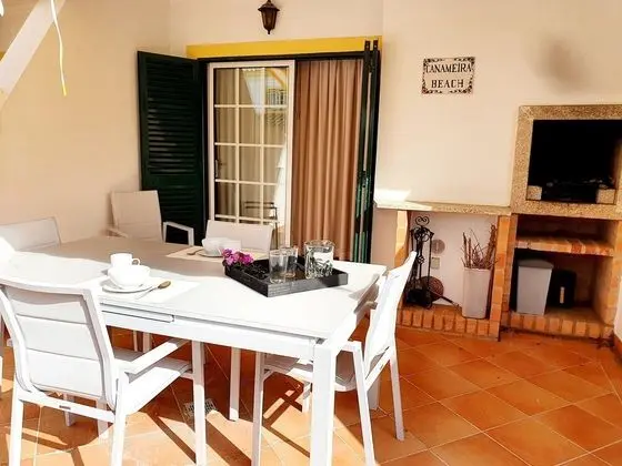 Family Ev, Özel Banyo, Havuz Manzaralı